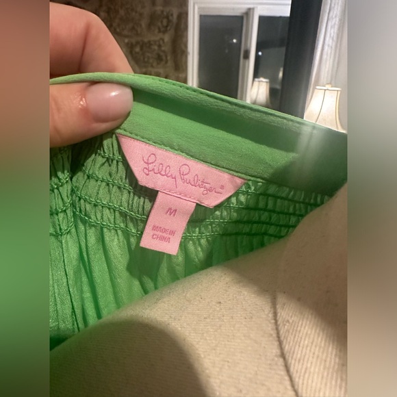 Lilly Pulitzer silk blouse - Picture 4 of 7